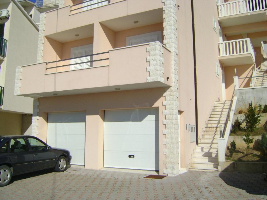 Apartments Maras Mimice Bagian luar foto